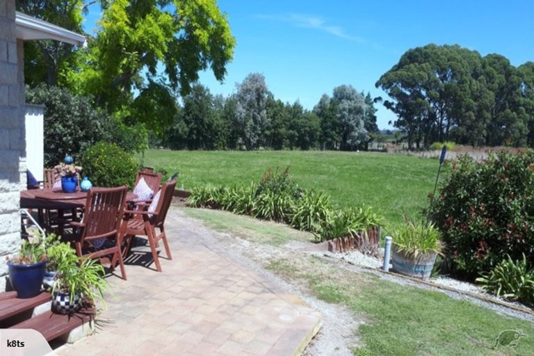 Photo of property in 64 Shrimpton Road, Haumoana, 4102