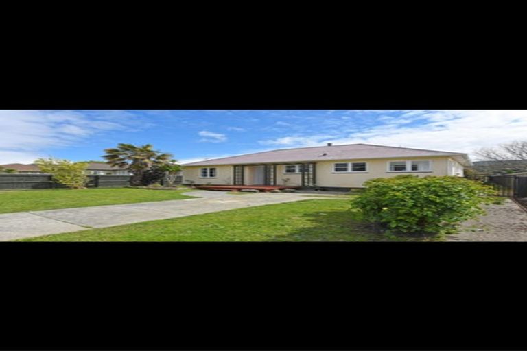 Photo of property in 1319 High Street, Taita, Lower Hutt, 5011