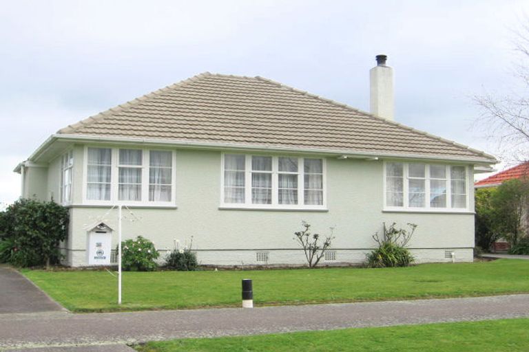 Photo of property in 36 Tweed Street, Roslyn, Palmerston North, 4414