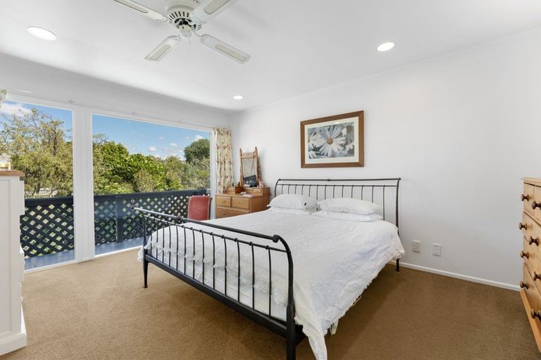 Photo of property in 110 Buick Crescent, Awapuni, Palmerston North, 4412