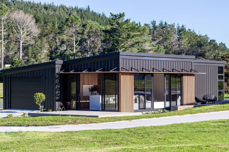 Photo of property in 11 Pinnacles Lane, Pauanui, 3579