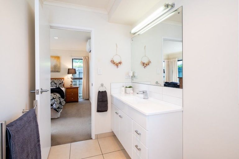 Photo of property in 3 Waitaha Place, Clive, 4102