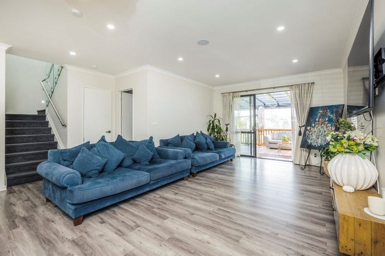 Photo of property in 29 Black Beech Crescent, Takanini, 2110