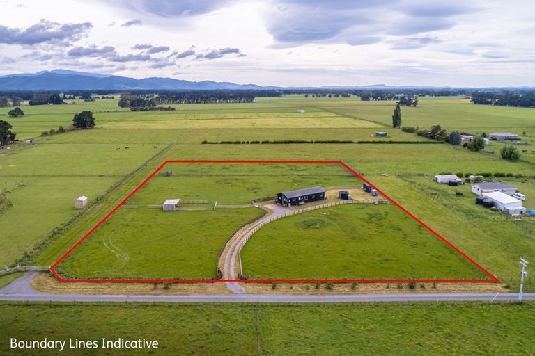 Photo of property in 90 Settlement Road, Morison Bush, Greytown, 5794