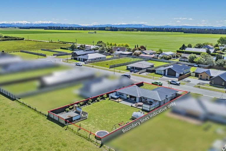 Photo of property in 13 Huntaway Lane, Dunsandel, 7682