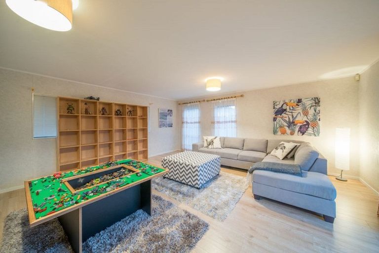 Photo of property in 5 Westholm Way, Pahurehure, Papakura, 2113