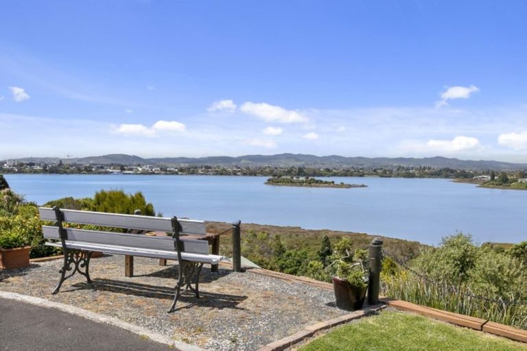 Photo of property in 9 Stratford Place, Otumoetai, Tauranga, 3110