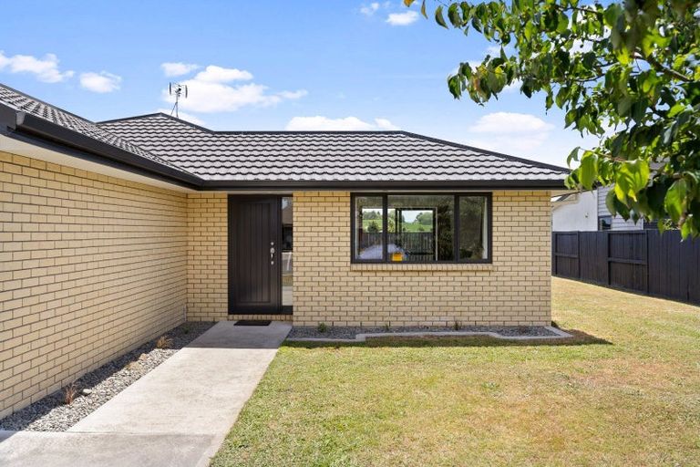 Photo of property in 13 Chadwick Place, Rototuna North, Hamilton, 3210