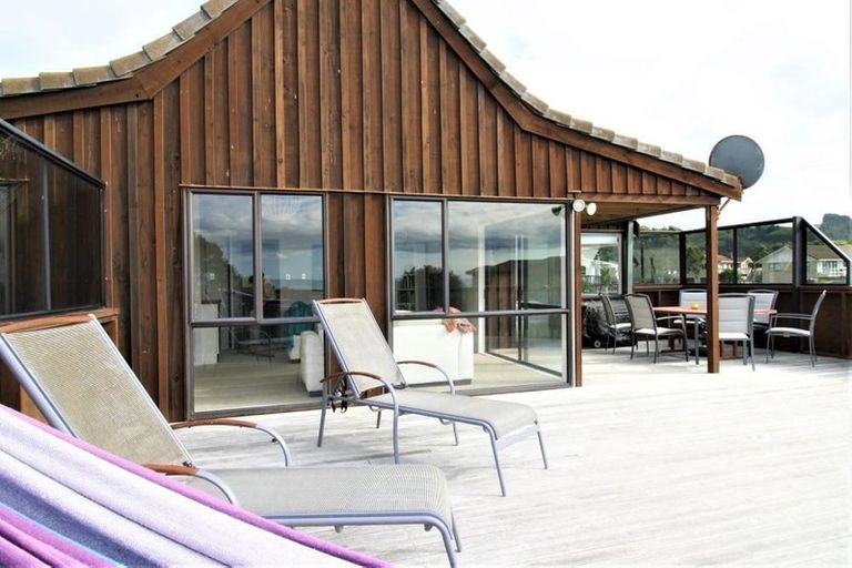 Photo of property in 11 Kon Tiki Road, Whiritoa, Whangamata, 3691
