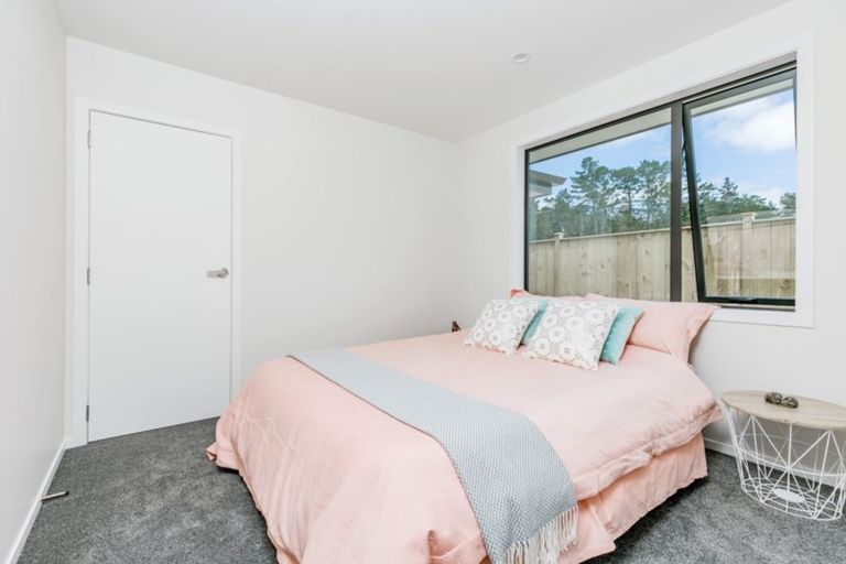 Photo of property in 11 Zadar Street, Kumeu, 0810