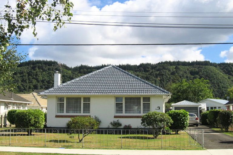 Photo of property in 3a Ruahine Street, Trentham, Upper Hutt, 5018