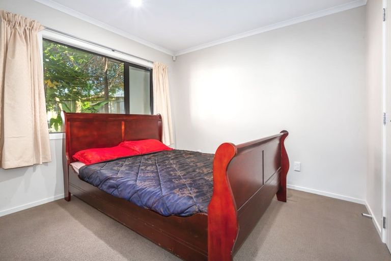 Photo of property in 25 Kaimai Place, Aotea, Porirua, 5024