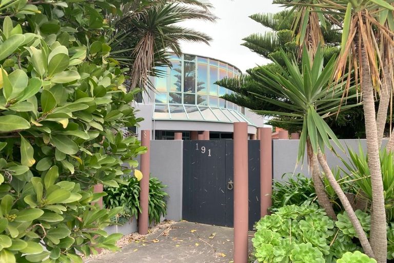 Photo of property in 191 Marine Parade, New Brighton, Christchurch, 8083