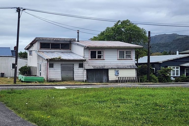 Photo of property in 12 Mcgowan Street, Runanga, 7803