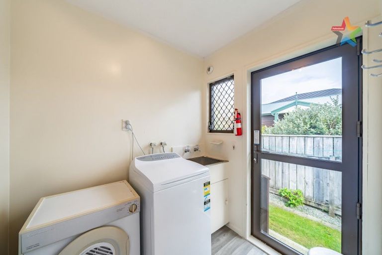 Photo of property in 2/37 Leighton Avenue, Waiwhetu, Lower Hutt, 5010