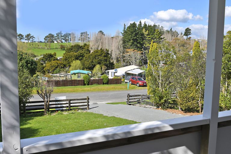 Photo of property in 9 Marshall Road, Kaiwaka, 0573