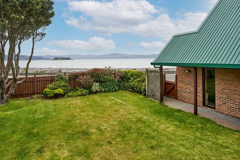 Photo of property in 259 Marine Parade, Eastbourne, Lower Hutt, 5013