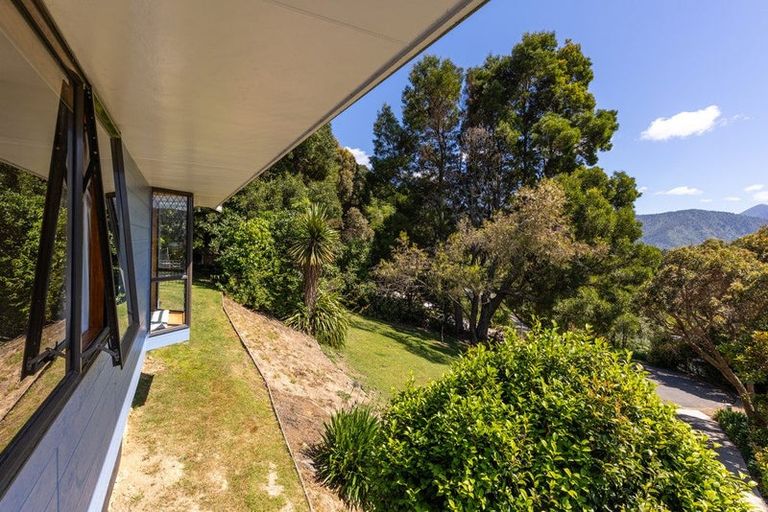 Photo of property in 17 Beach Place, Havelock, 7100