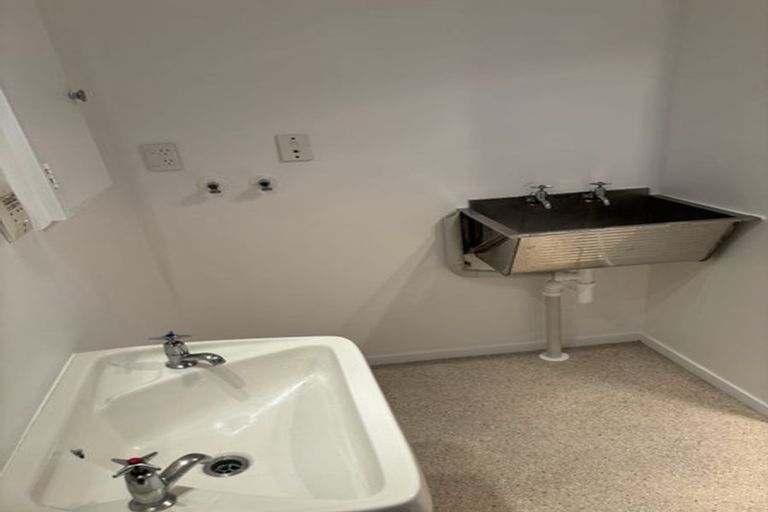 Photo of property in 4/7 Jerome Way, Crofton Downs, Wellington, 6035