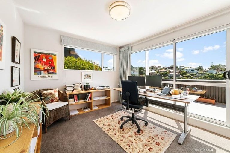 Photo of property in 88 Lohia Street, Khandallah, Wellington, 6035