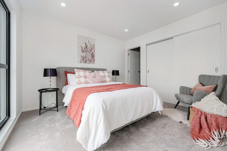 Photo of property in 20a Sabot Place, Massey, Auckland, 0614