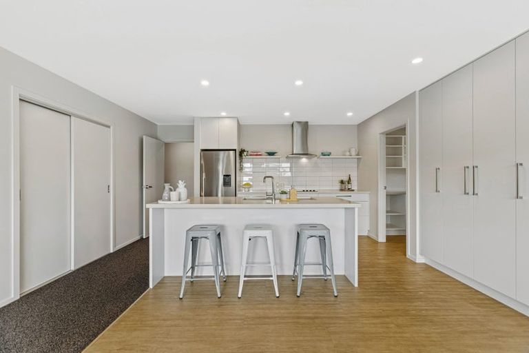 Photo of property in 58 Stratford Drive, Mount Pisa, Cromwell, 9383