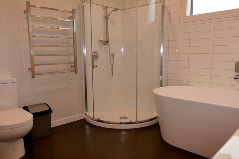 Photo of property in 90 Muri Road, Pukerua Bay, Porirua, 5026
