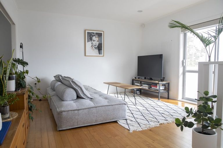 Photo of property in 1/15 Wairiki Road, Mount Eden, Auckland, 1024