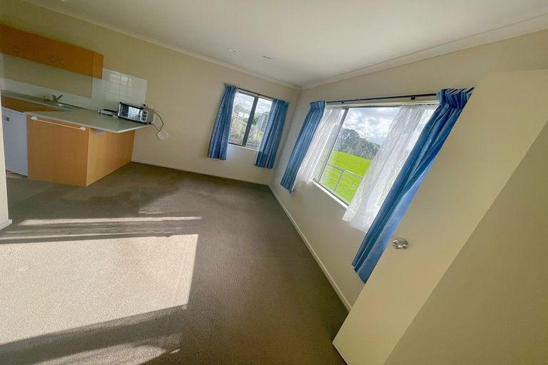 Photo of property in 14 Coventry Way, Long Bay, Auckland, 0630
