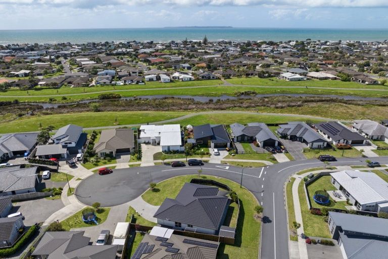 Photo of property in 1 Jeffs Way, Papamoa Beach, Papamoa, 3118