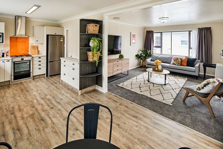 Photo of property in 74 Wainuiomata Road, Wainuiomata, Lower Hutt, 5014