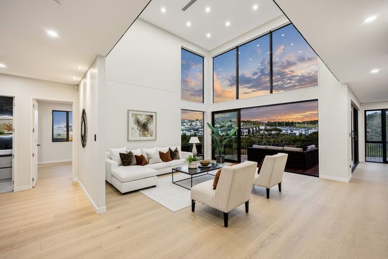 Photo of property in 51 Streamview Way, Long Bay, Auckland, 0630