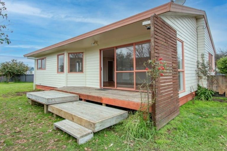 Photo of property in 95a Pohutukawa Drive, Owhata, Rotorua, 3010