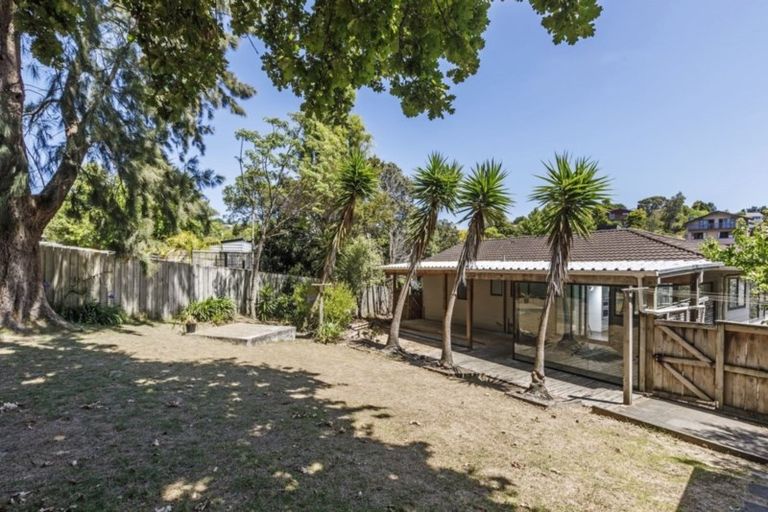 Photo of property in 93 Oaktree Avenue, Browns Bay, Auckland, 0630