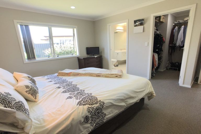 Photo of property in 4 Cape Place, Poraiti, Napier, 4112