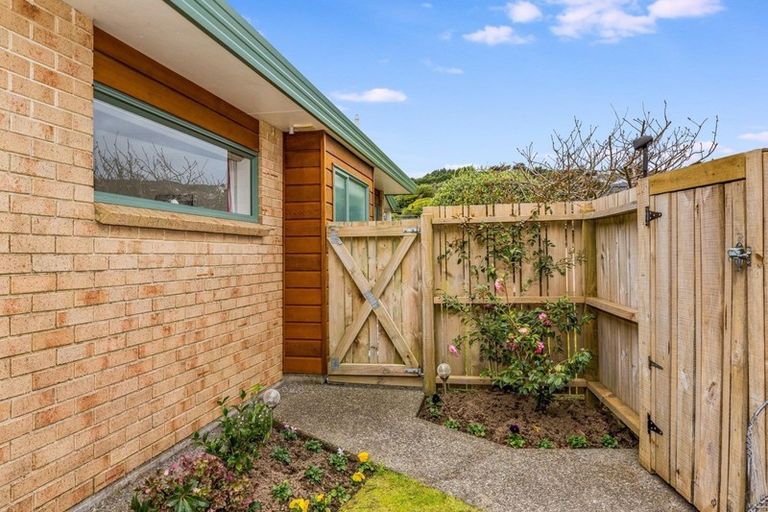 Photo of property in Redwood Village, 59/42 Main Road, Tawa, Wellington, 5028