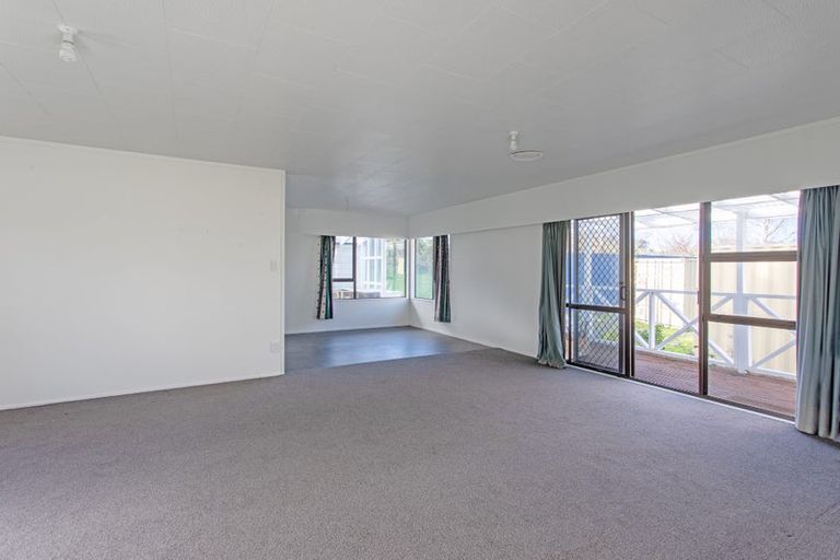 Photo of property in 9 Blake Street, Porangahau, 4291