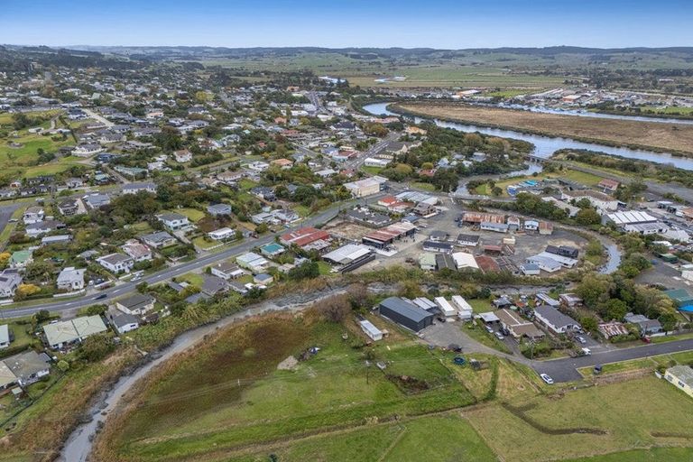 Photo of property in 21 Stewart Street, Helensville, 0800