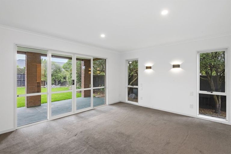 Photo of property in 27 Aston Drive, Waimairi Beach, Christchurch, 8083