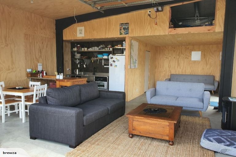 Photo of property in 128 Ngaio Drive, Matarangi, Whitianga, 3592