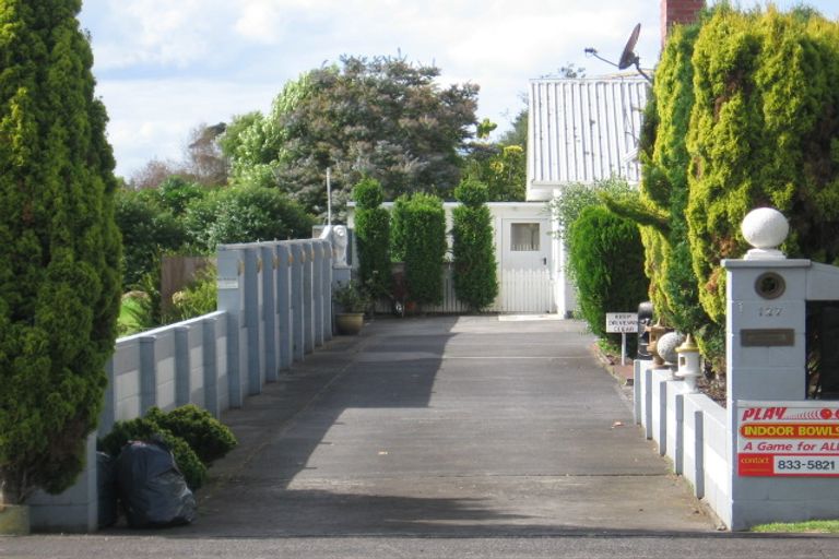 Photo of property in 2/127 Swanson Road, Henderson, Auckland, 0610
