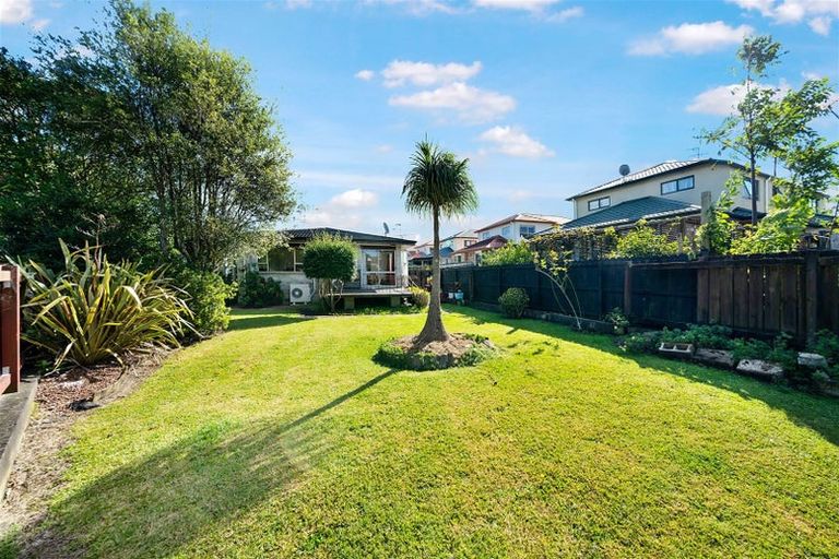 Photo of property in 178a Edmonton Road, Te Atatu South, Auckland, 0610