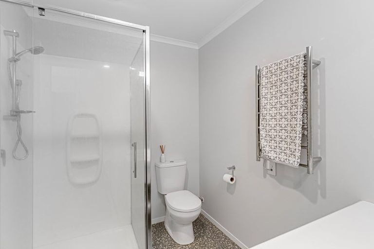 Photo of property in 2/15 Cook Street, Hamilton East, Hamilton, 3216