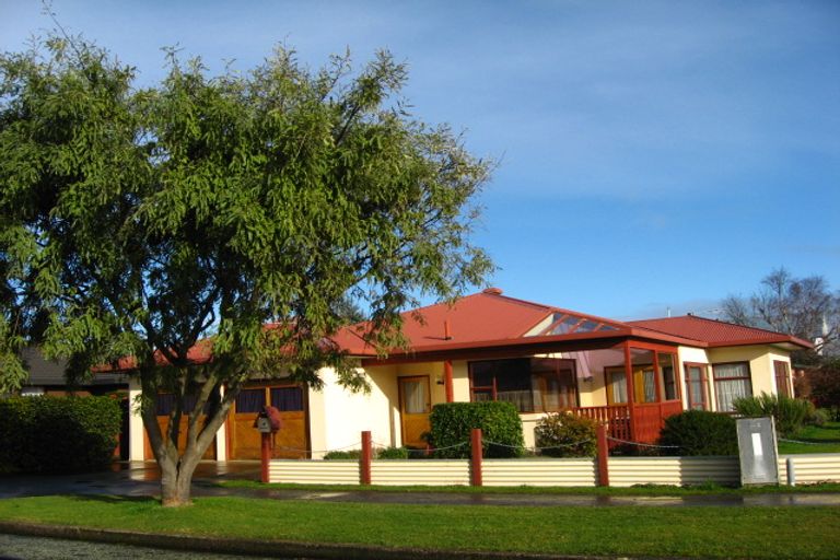 Photo of property in 28 Lees Street, Gladstone, Invercargill, 9810