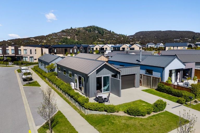 Photo of property in 12 Mount Burke Street, Wanaka, 9305