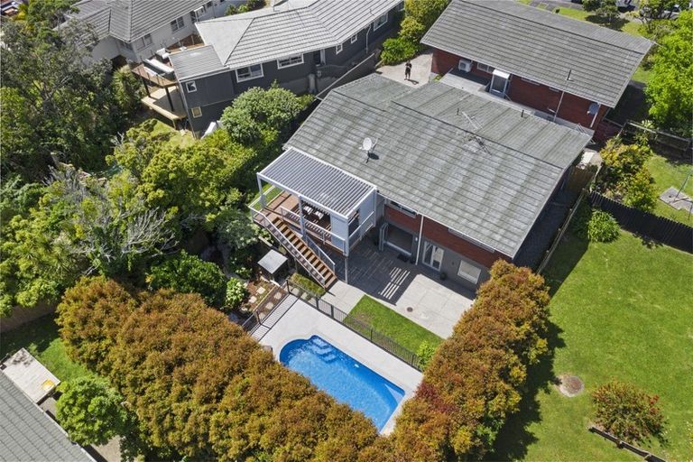 Photo of property in 6a Reydon Place, Cockle Bay, Auckland, 2014