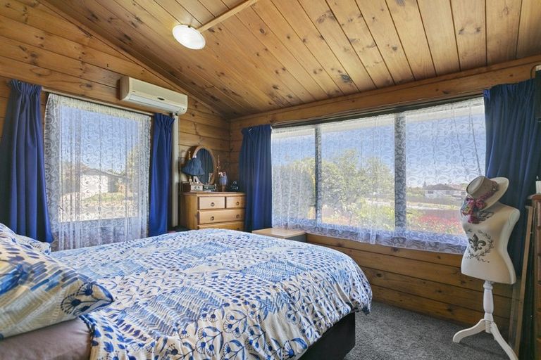 Photo of property in 15 Tobin Place, Richmond Heights, Taupo, 3330