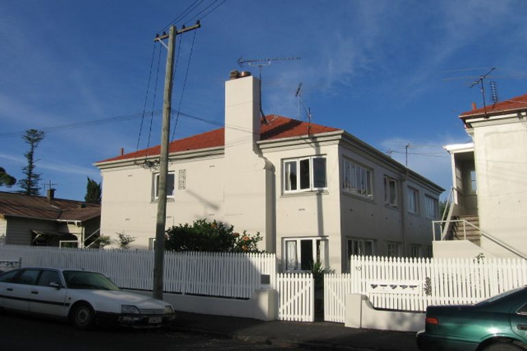 Photo of property in 3/28 Saint Georges Bay Road, Parnell, Auckland, 1052