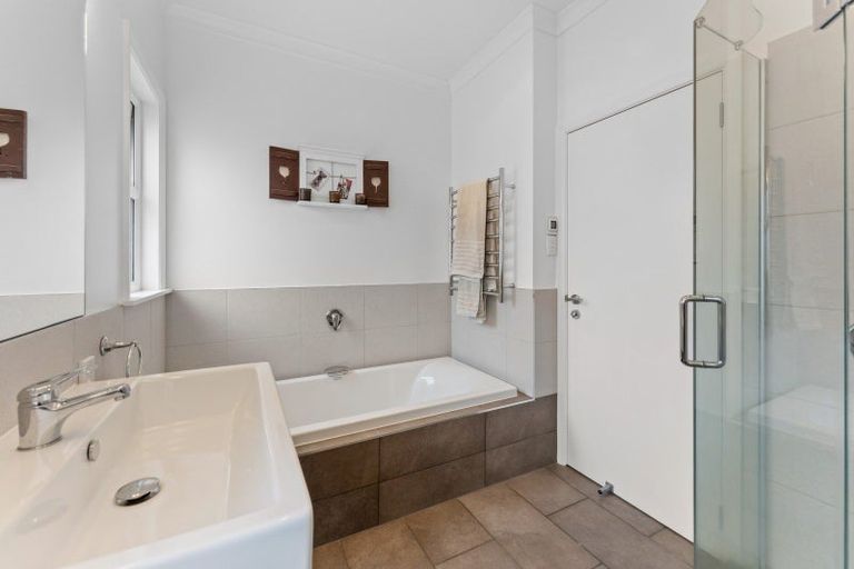 Photo of property in 11 Hathaway Avenue, Boulcott, Lower Hutt, 5010