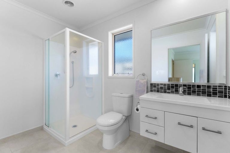 Photo of property in 3 Lewknor Drive, Papamoa Beach, Papamoa, 3118